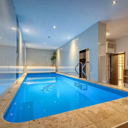 La Villa - Piscine / Karaoke / Jeux Fontaine  エクステリア 写真