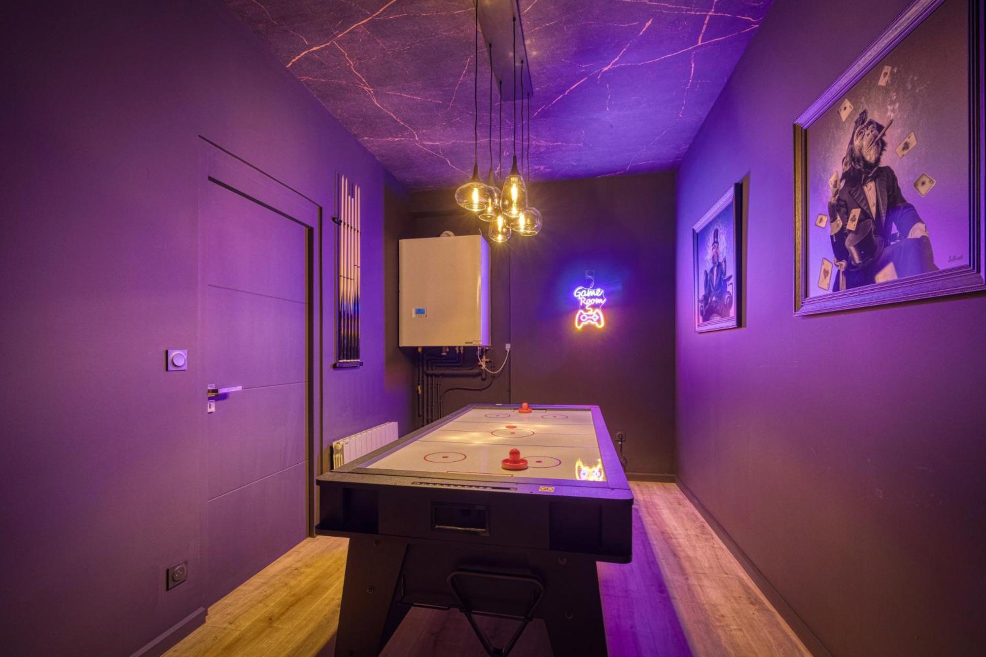 La Villa - Piscine / Karaoke / Jeux Fontaine  エクステリア 写真